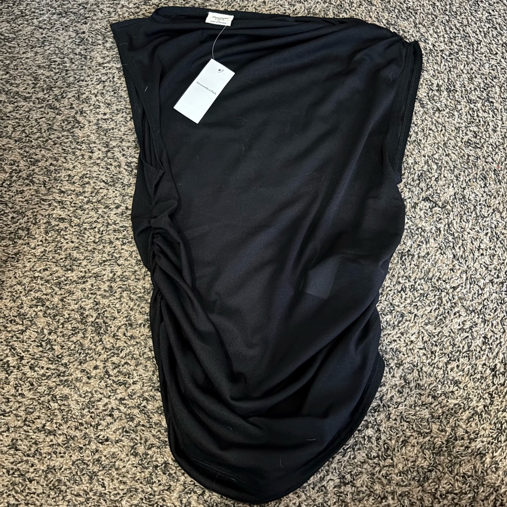 Abercrombie & Fitch Classic Black Top
